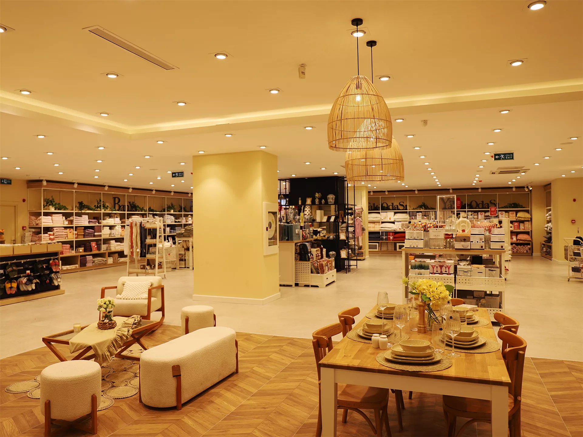 Beylikdüzü Kavaklı English Home Mağazası