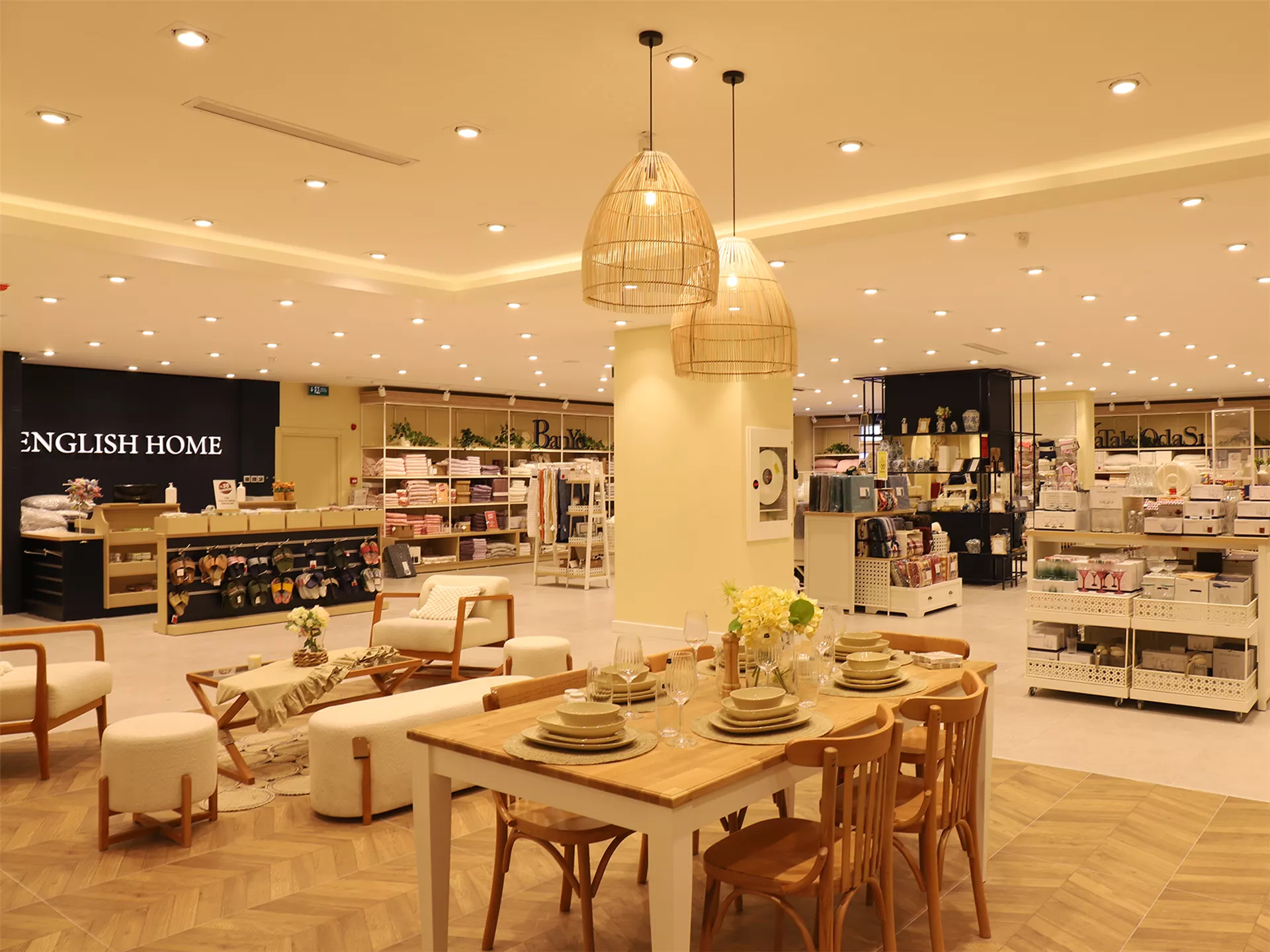 Beylikdüzü Kavaklı English Home Mağazası