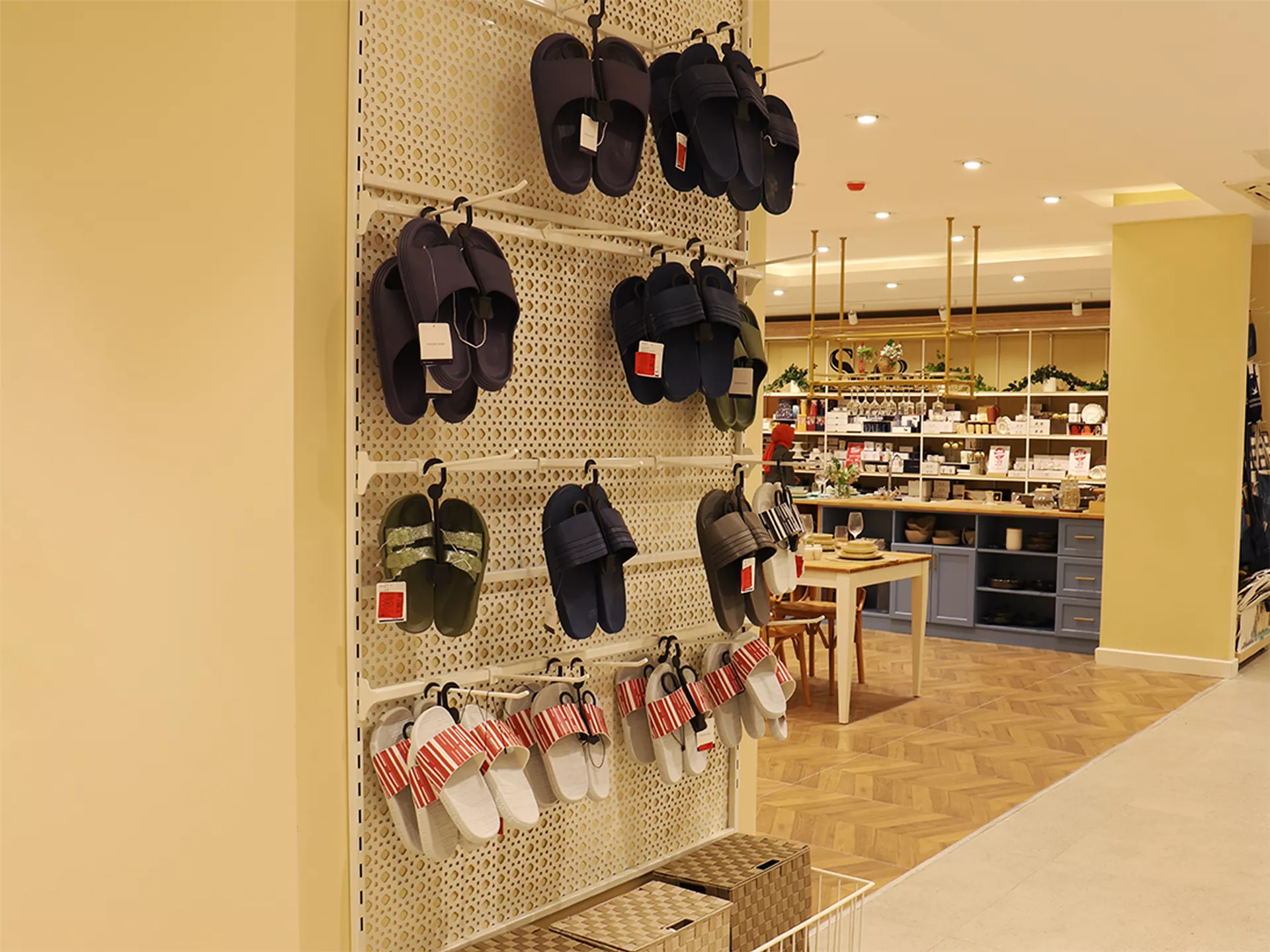 Beylikdüzü Kavaklı English Home Mağazası